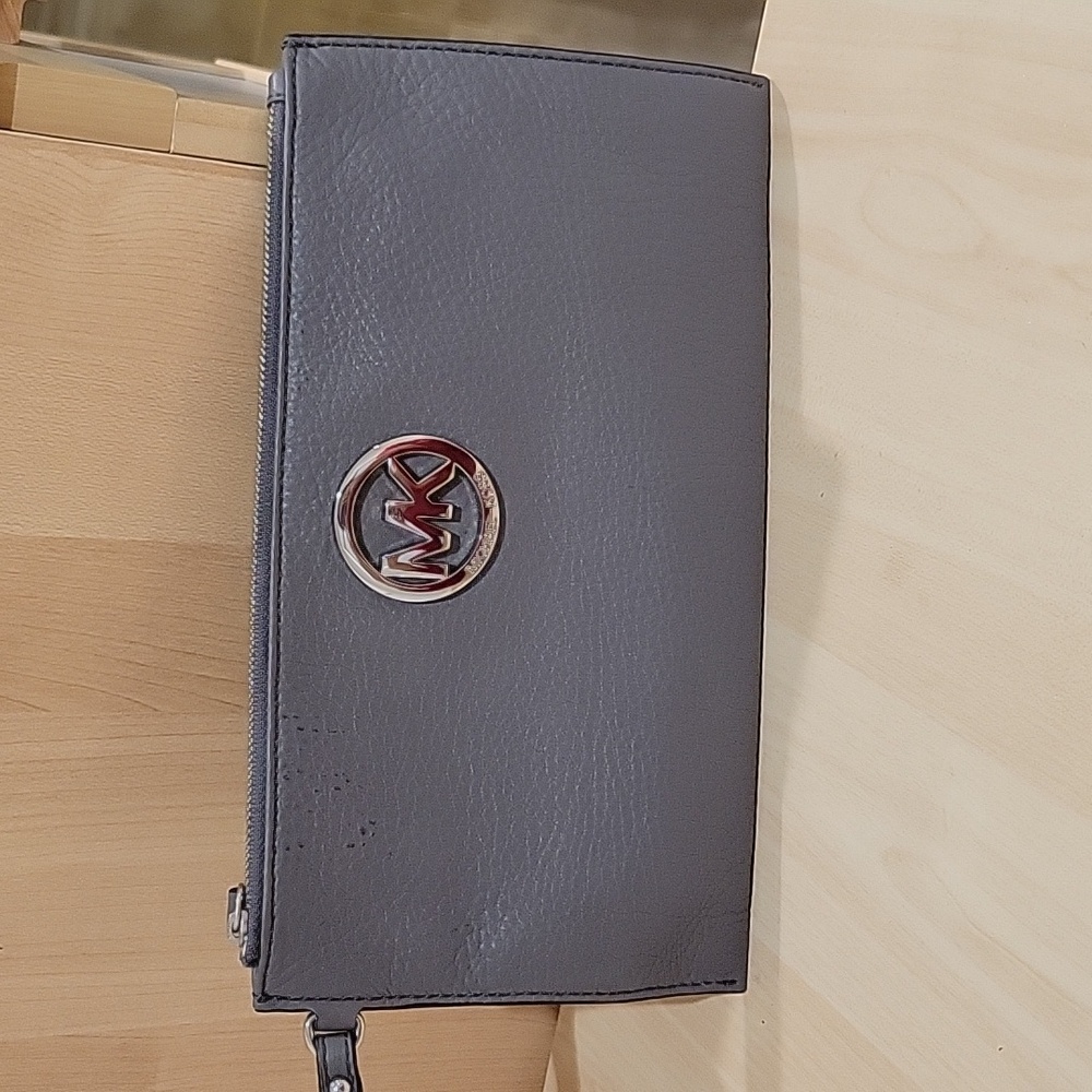 Michael Kors wristlet wallet